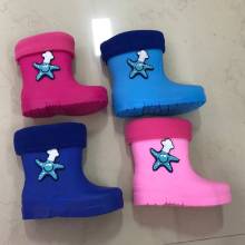  建陽(yáng)勞保用品銷售公司 主營(yíng) 各種檔次安全帽 雨鞋